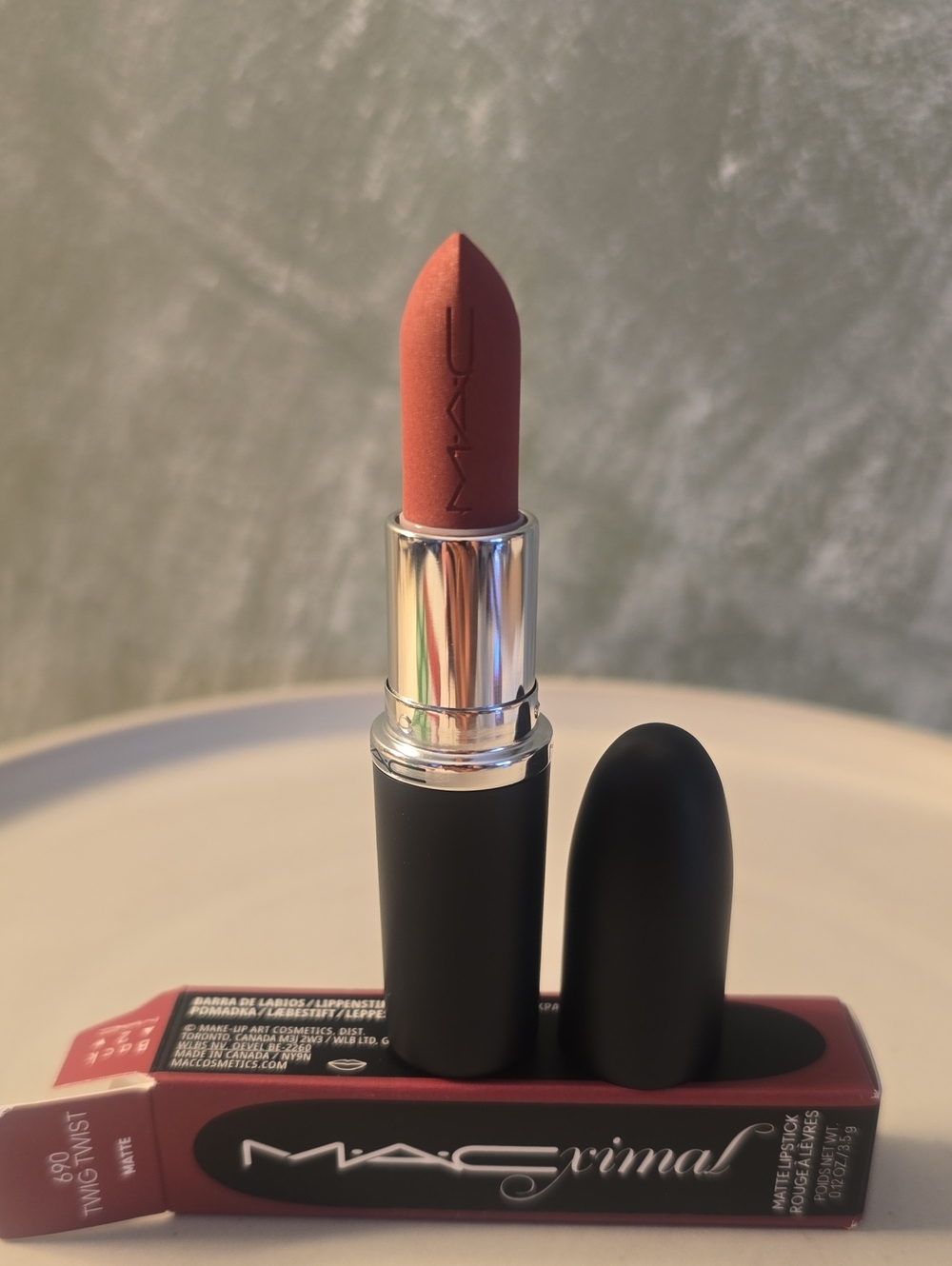 MAC Cosmetics Matte Lipstick in Warm Rose Brown 690 Twig Twist New